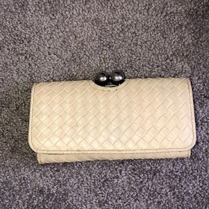 Tan nude wallet / clutch